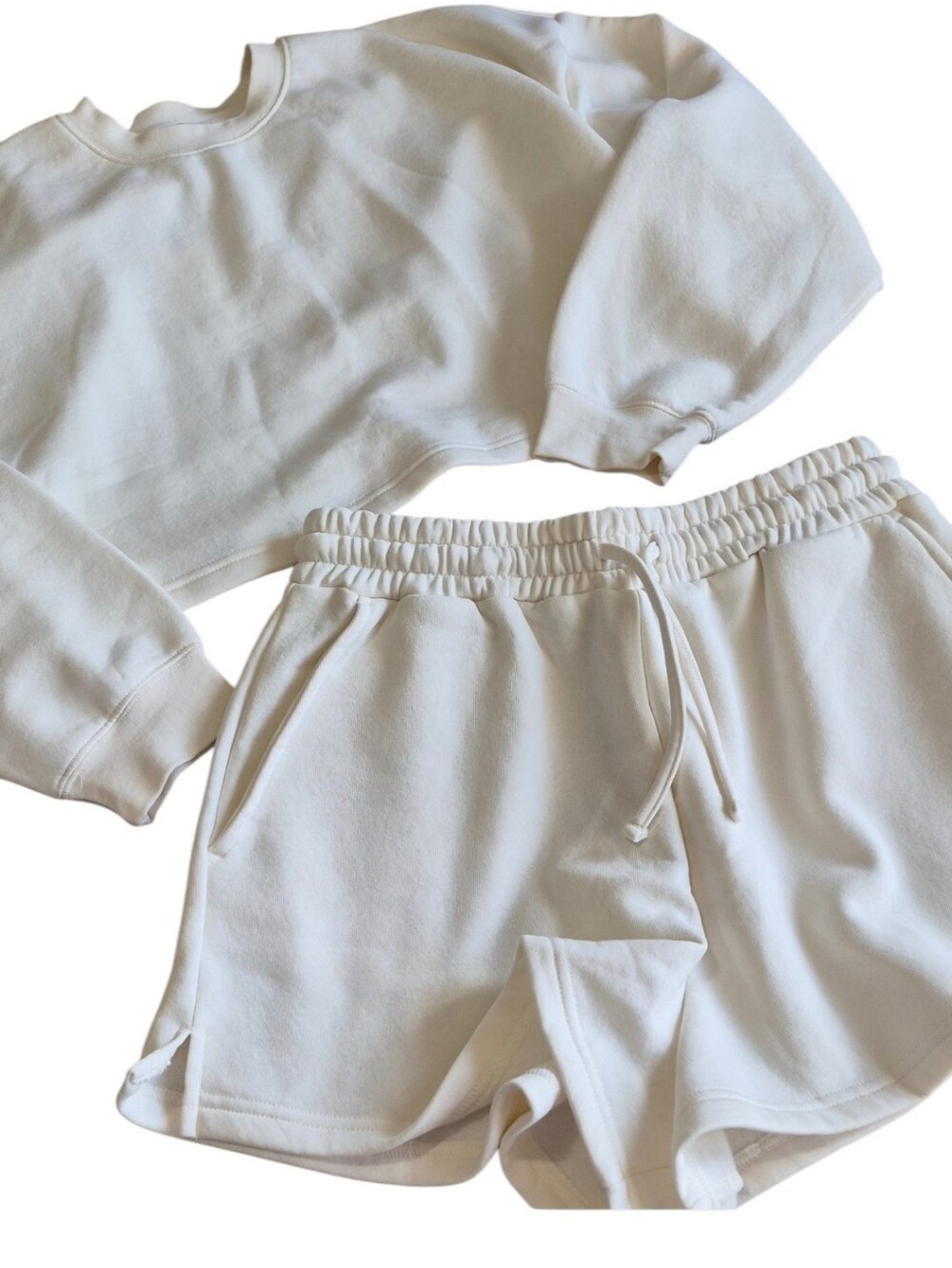 IVL Collective Size M Off White Fleece Cropped Sweatshirt Shorts Set NWT